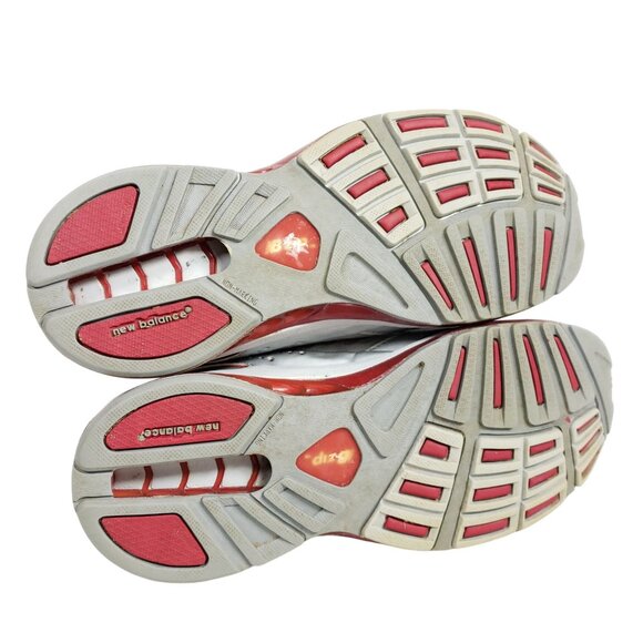 New Balance Women's Size 7.5 Running Shoes Gray Mesh - Picture 8 of 9